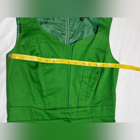 🛍️ALEX MARIE Kelly green sleeveless sheath dress size 6. - Picture 11 of 13
